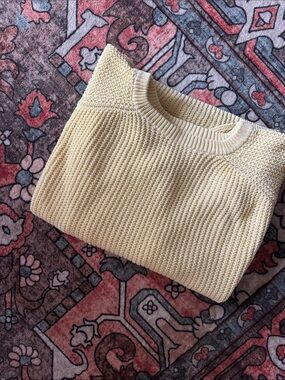 Relaxed Light Yellow Crewneck Knit Sweater - Women